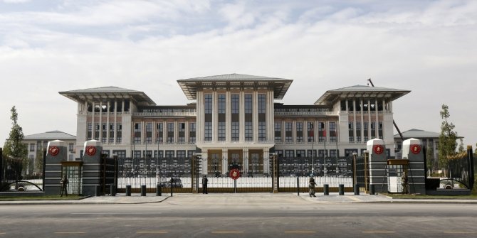 CUMHURBAŞKANLIĞINDAN GÖKÇEK VE UĞUR AÇIKLAMASI