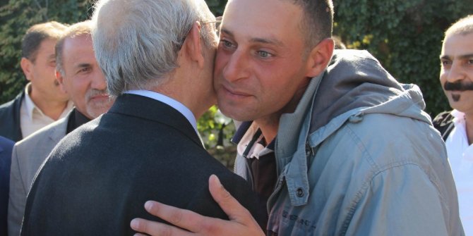 KILIÇDAROĞLU, ASKER OĞLUNA SARILARAK SİVAS’TAN AYRILDI