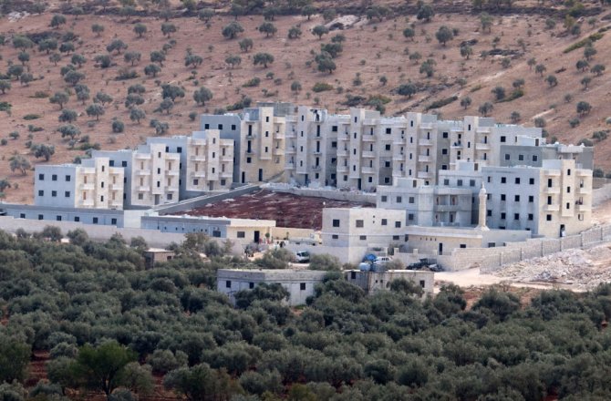 SURİYE SINIRINDA "YETİM KÖYÜ" YAPILIYOR