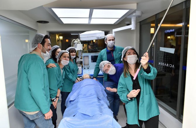 BİR GECELİĞİNE ÇOCUK OLMAK