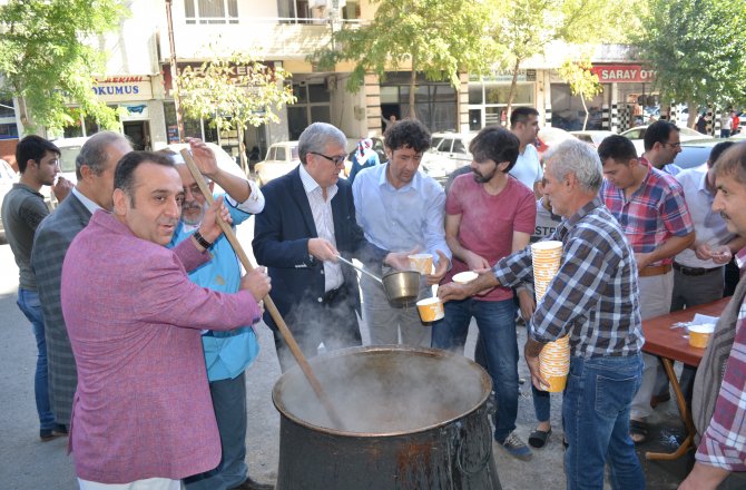 SARAYALTI ESNAFLARINDAN 5. AŞURE ETKİNLİĞİ