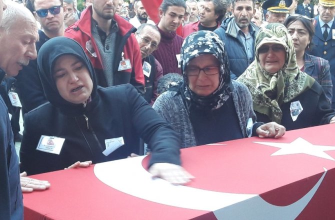 ŞEHİT ANNESİNDEN YÜREK BUNDAN VEDA