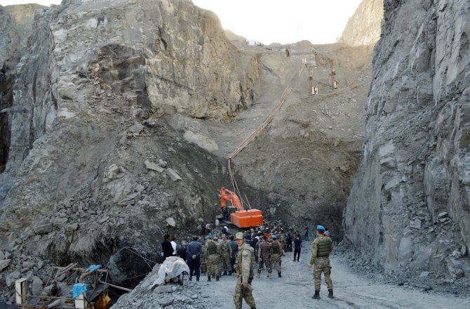 ŞIRNAK’TA RUHSATSIZ MADEN OCAKLARI 3 YILDA 14 CAN ALDI