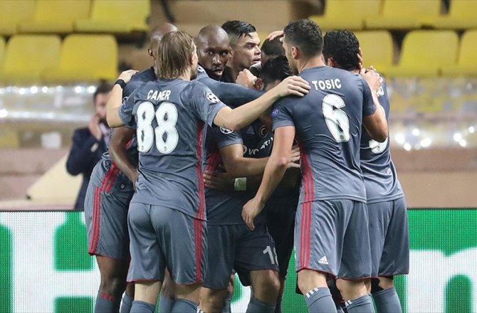 BEŞİKTAŞ AVRUPA'DA PARA BASIYOR