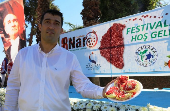 ’ÇEKİRDEKSİZ NAR’IN FESTİVALİ BAŞLADI