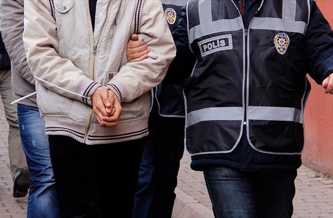ASKERİ YASAK BÖLGEDE 5 FETÖ ŞÜPHELİSİ YAKALANDI