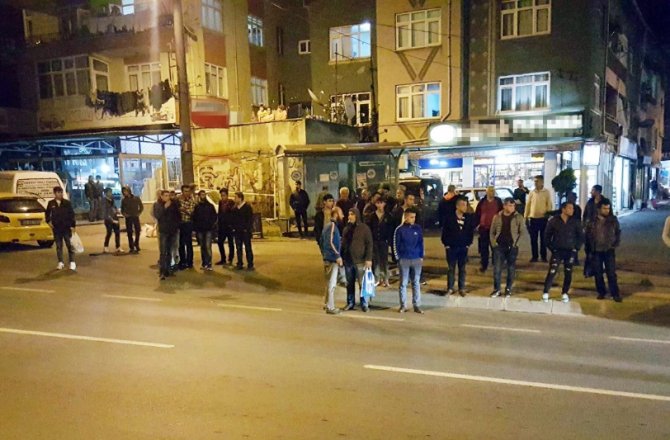 Yayaya çarpan sürücüye mahalleliden meydan dayağı