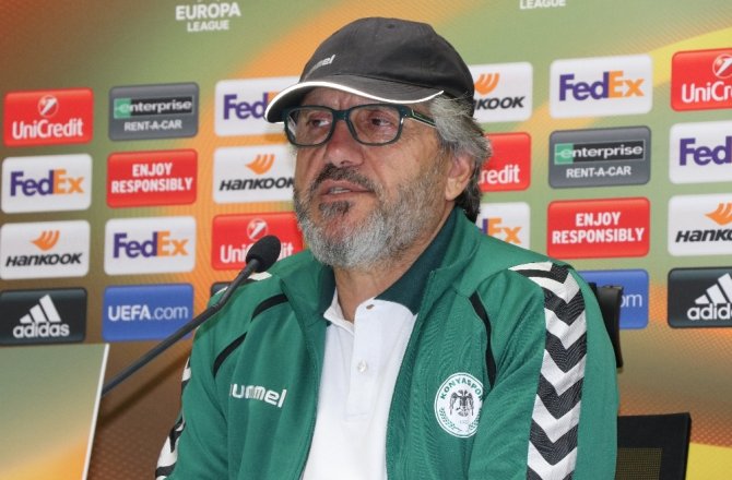 KONYASPOR’DA M. REŞİT AKÇAY İLE YOLLAR AYRILDI