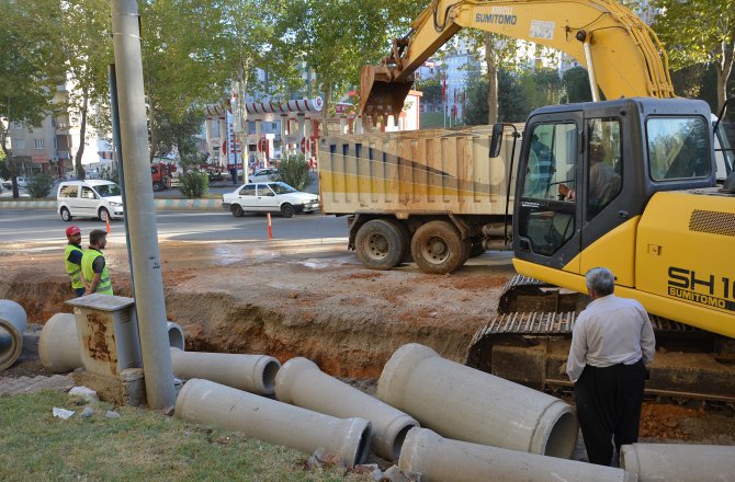 ÇUKUROVA KAVŞAĞINDA DEPLASE ÇALIŞMALARI BAŞLADI