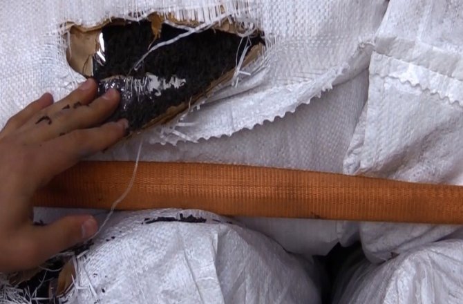 18 TON KAÇAK ÇAY ELE GEÇİRİLDİ