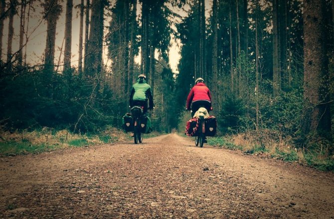 ALMAN BİYOLOG ÇİFTTEN BİSİKLETLE DÜNYA TURU