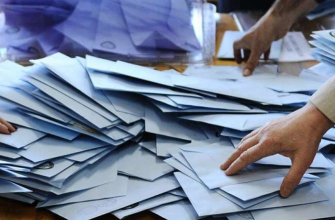 KENYA’DA SEÇİMLER BOYKOTLA GÖLGELENDİ