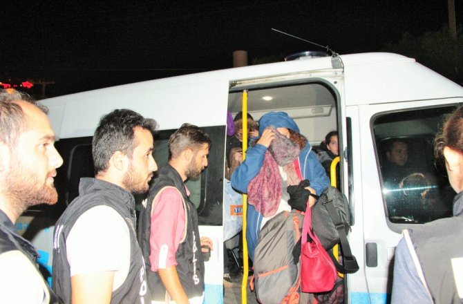 FETÖ’CÜLER YUNANİSTAN’A KAÇARKEN YAKALANDI