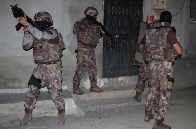 ADANA’DA DEAŞ OPERASYONU: 18 GÖZALTI
