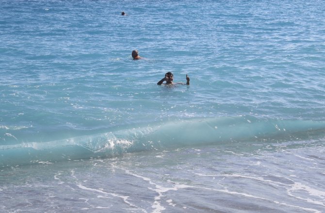 ANTALYA’DA YAZ BİTMİYOR