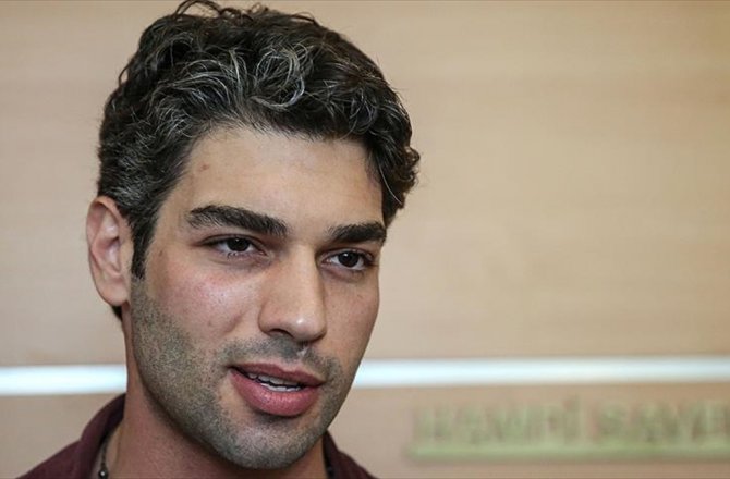 ERASMUS SAYESİNDE OYUNCU OLMAYA KARAR VERDİ