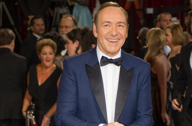 ÇOCUK TACİZİ İLE SUÇLANAN SPACEY'NİN DİZİSİ İPTAL EDİLDİ
