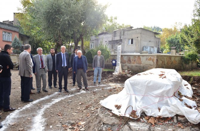 BAŞKAN OKAY’DAN SÜTÇÜ İMAM TÜRBESİ’NE ZİYARET