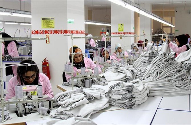 VAN'DA YENİ AÇILAN FABRİKA 300 KİŞİYE İŞ İMKANI SAĞLADI