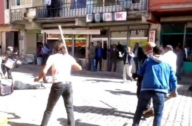 SAVAŞ DEĞİL, AŞİRET KAVGASI !