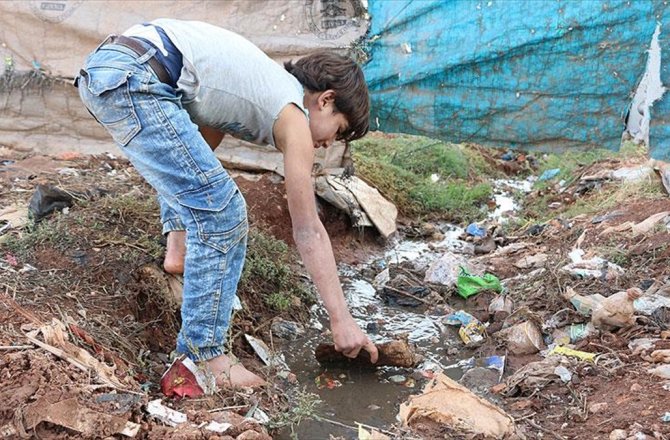 İDLİB'DEKİ SIĞINMACI KAMPLARINDA SAĞLIK SORUNLARI ARTIYOR
