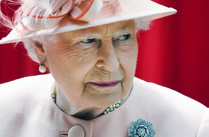 DÜNYA ’CENNET BELGELERİ’ İLE SARSILDI