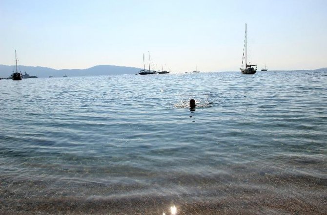 BODRUM’DA KASIM AYINDA DENİZ KEYFİ