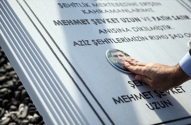 ŞEHİT UZUN'UN EŞİ:OĞLUM BABASININ NE ZAMAN GELECEĞİNİ SORUYOR