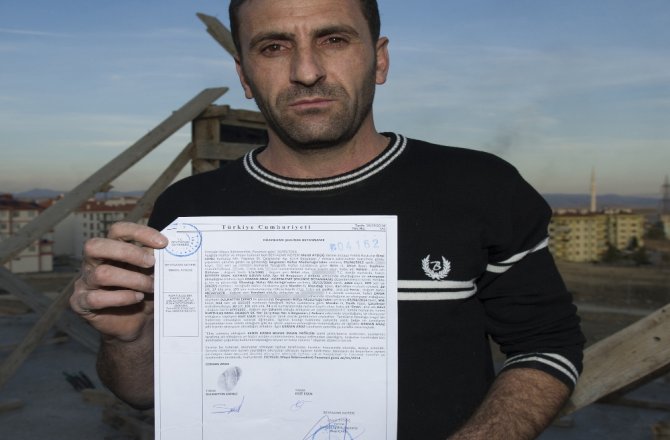 OKUMA YAZMASI OLMADAN 30 ŞARKI BESTELEDİ