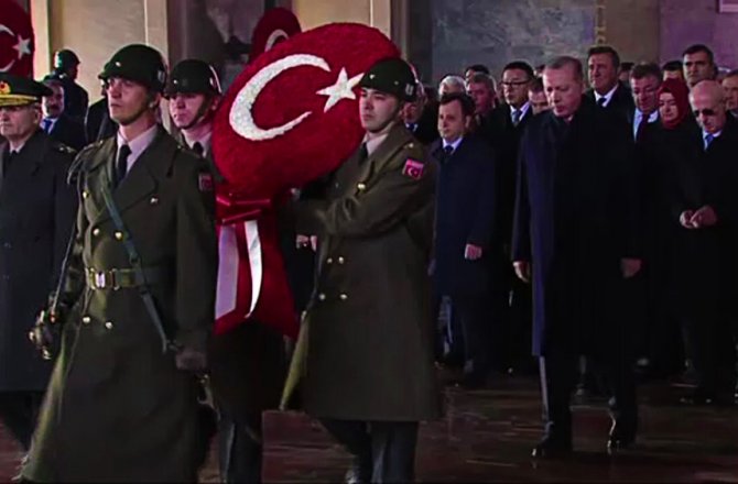 TÜRKİYE ATA’SINI ANIYOR