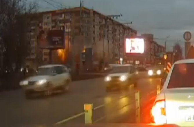 9 KATLI BİNA BÖYLE ÇÖKTÜ