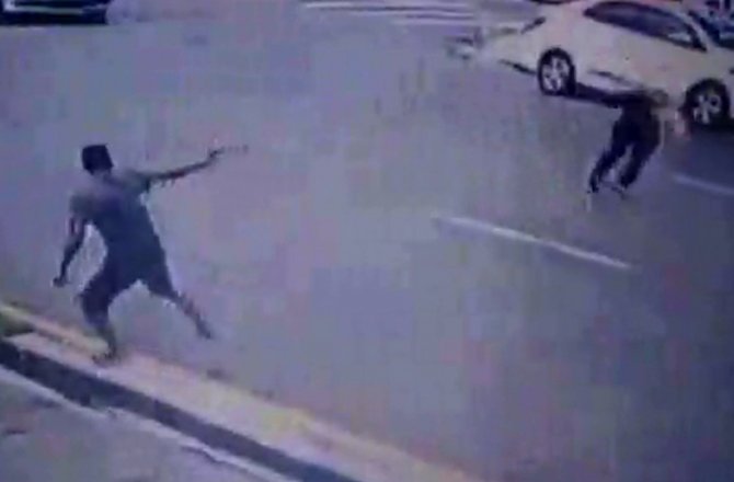 SİLAHLI GASPÇI DEHŞETİ KAMERADA