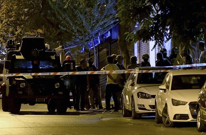 İSTANBUL'DA EYLEM HAZIRLIĞINDAKİ 6 DEAŞ'LI YAKALANDI