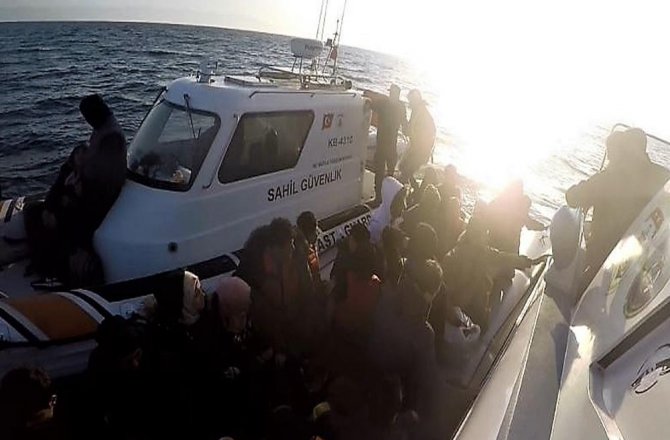 HAFTA SONU 99 KAÇAK GÖÇMEN YAKALANDI