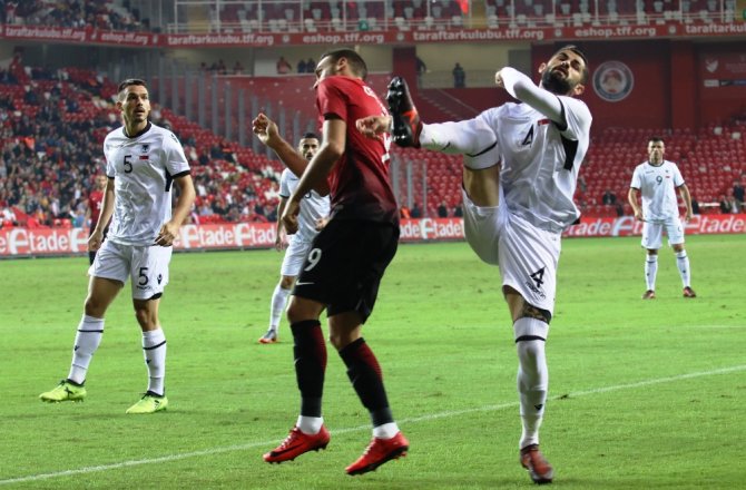 MİLLİ TAKIM YİNE YÜZ GÜLDÜRMEDİ