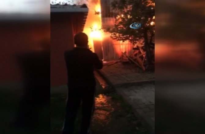 İSTANBUL’DA KORKUTAN YANGIN: PATLAMA OLDU