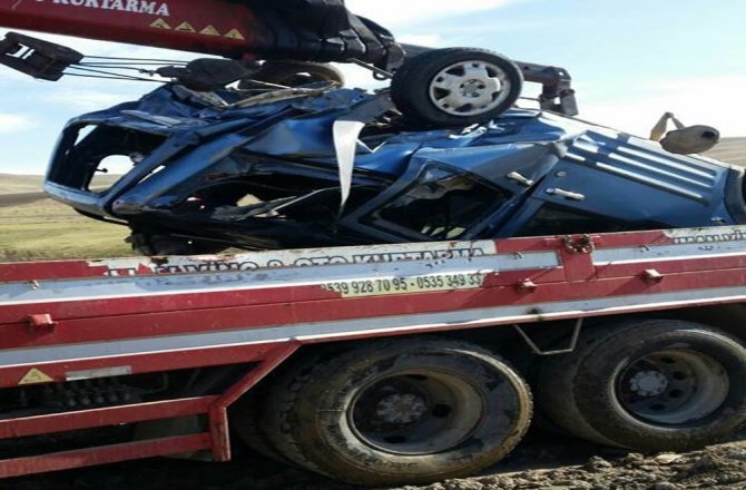 NEHRE UÇAN OTOMOBİLDE CAN VERDİLER