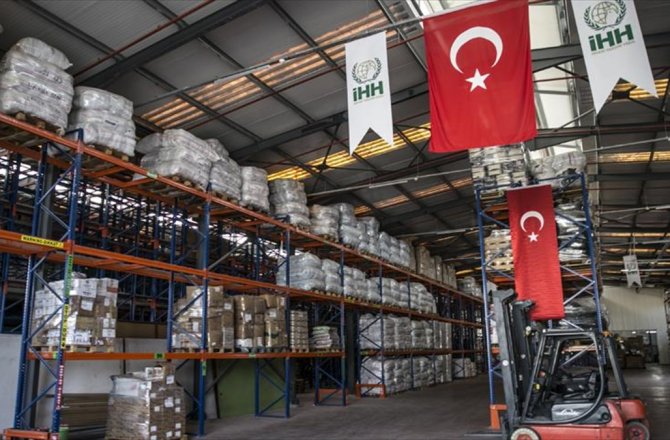 SURİYE'DEKİ 2 MİLYON KİŞİ "YARDIMLARLA ISINACAK"