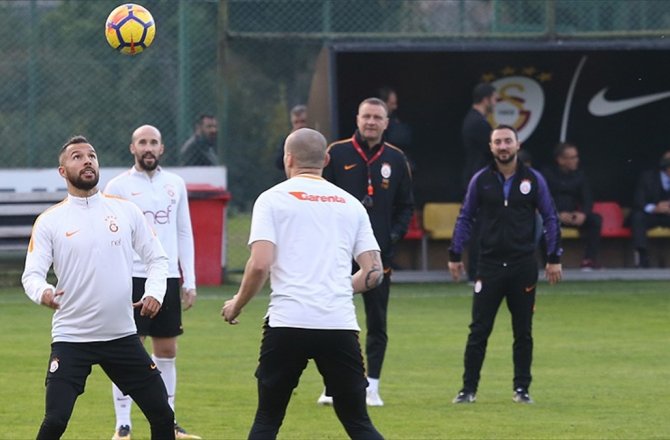 LİDER GALATASARAY KRİTİK SINAVDA