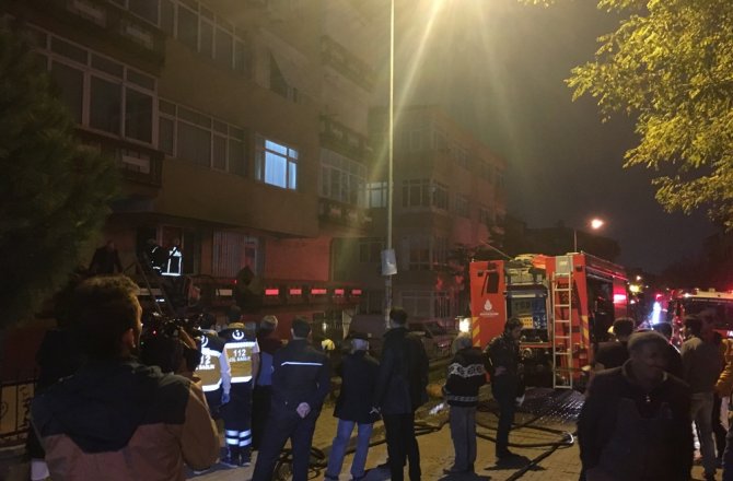 ALKOLLÜ ŞAHIS EVİNİ YAKTI