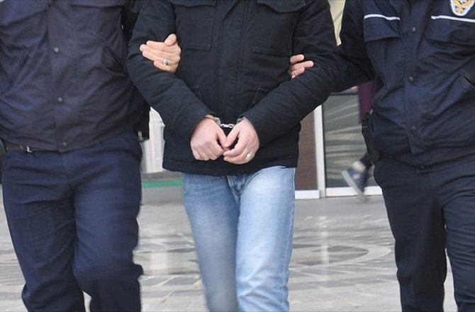 FETÖ ŞÜPHELİSİ BOT KOMUTANI GÖZALTINDA