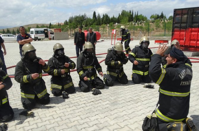 BÜYÜKŞEHİR İTFAİYESİ’NDEN 5 ŞEHRİN İTFAİYECİLERİNE EĞİTİM