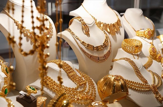 MÜCEVHER SEKTÖRÜNDE 'HAYALİ İNDİRİM' UYARISI