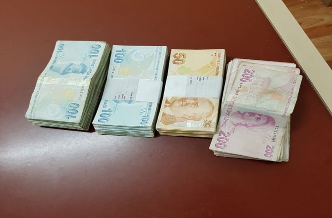 36 BİN LİRAYI X-RAY CİHAZINDA UNUTTU