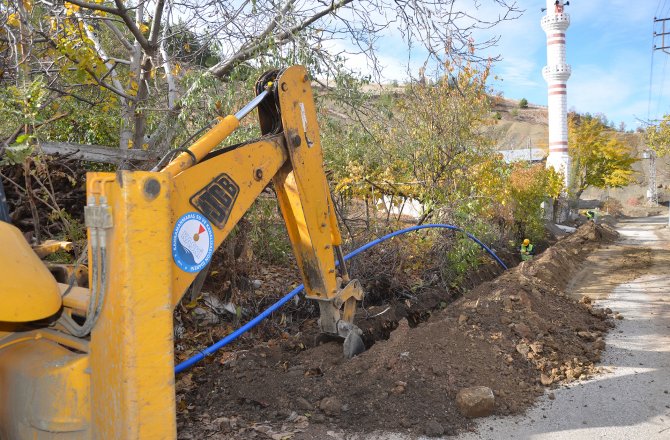 BUDAKLI’DA İÇME SUYU ÇALIŞMALARI DEVAM EDİYOR