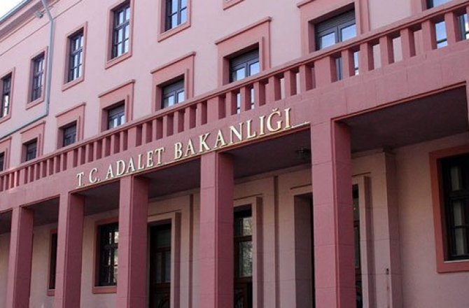 ADALET BAKANLIĞINA 2017 VE 2018'DE 15 BİN 500 PERSONEL ALINACAK