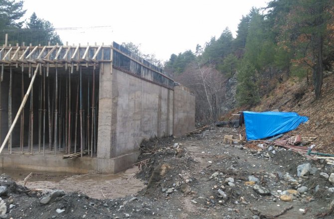 BÜYÜKŞEHİR’DEN MENFEZ ÇALIŞMASI