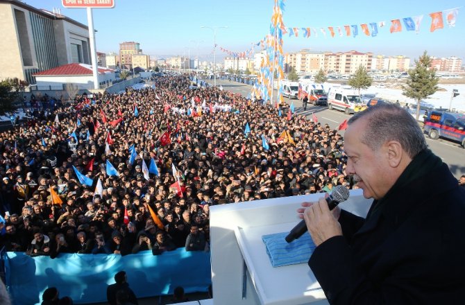 "FETÖ TEMSİLCİLERİNİN MAHKEMELERİ BENİM ÜLKEMİ MAHKUM EDEMEZ"