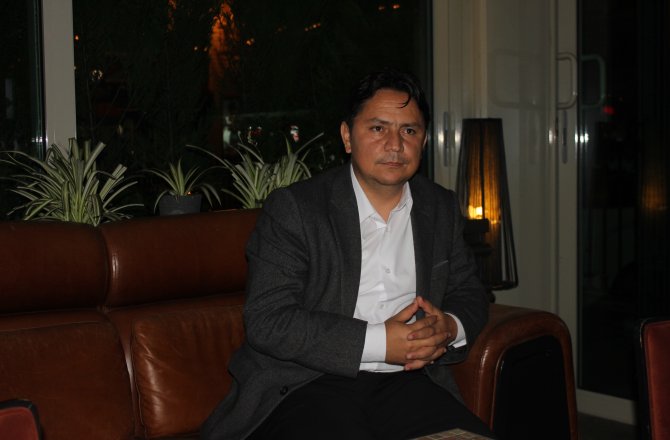 TARİHÇİ YAZAR MEHMET IŞIK : TRUMP UŞAKLIK GÖREVİNİ YERİNE GETİRMİŞTİR