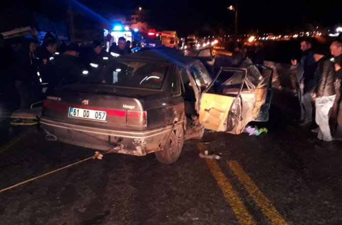 TRABZON’DA KATLİAM GİBİ KAZA: 4 ÖLÜ, 3 YARALI